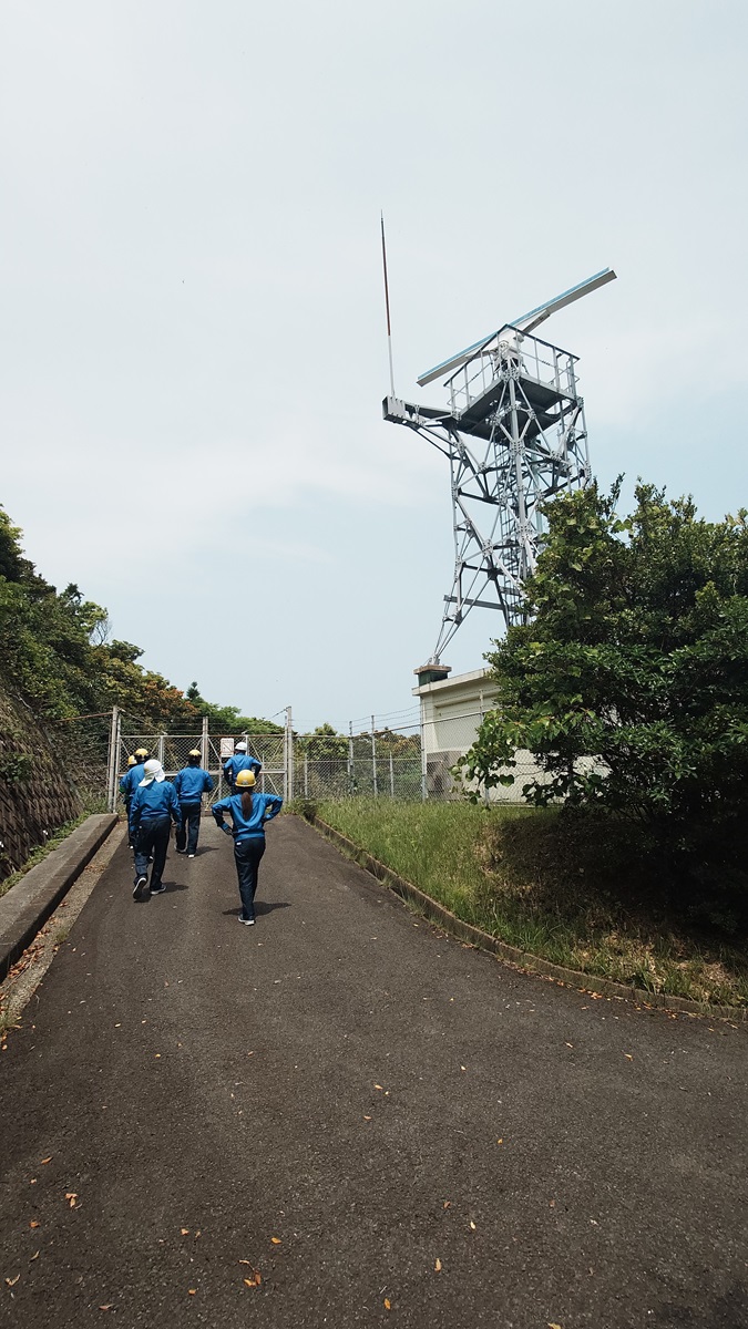 大津波を想定した折島山頂までの避難